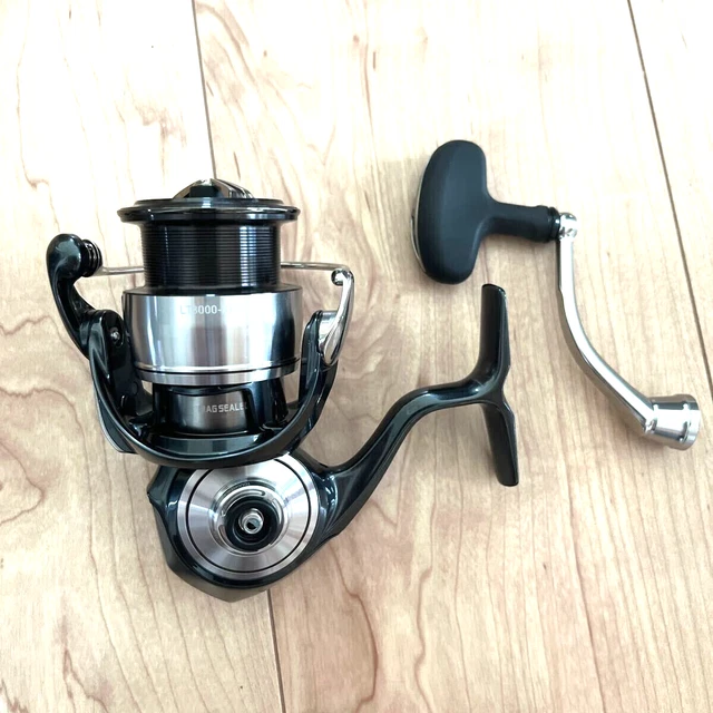 DAIWA 19 CERTATE Custom Body LT3000-XH Spinning Reel Used JP