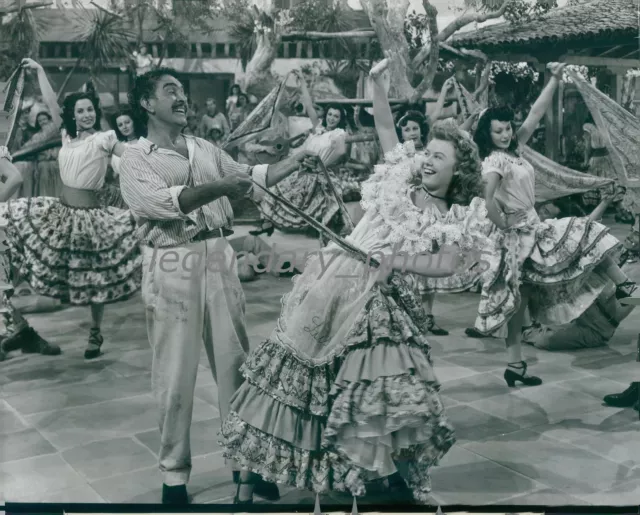 1947 Carnival in Costa Rica Dick Haymes Vera-Ellen Original Press Photo