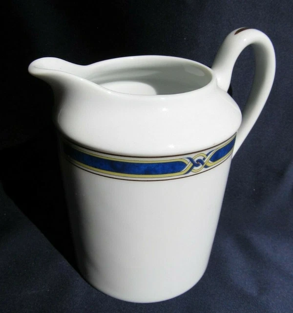 Crémier pot à lait porcelaine Limoges Haviland modèle Boréal bleu