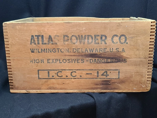 Vintage Dovetail Wood Primitive ATLAS Powder Co CRATE Box Advertising Explosive