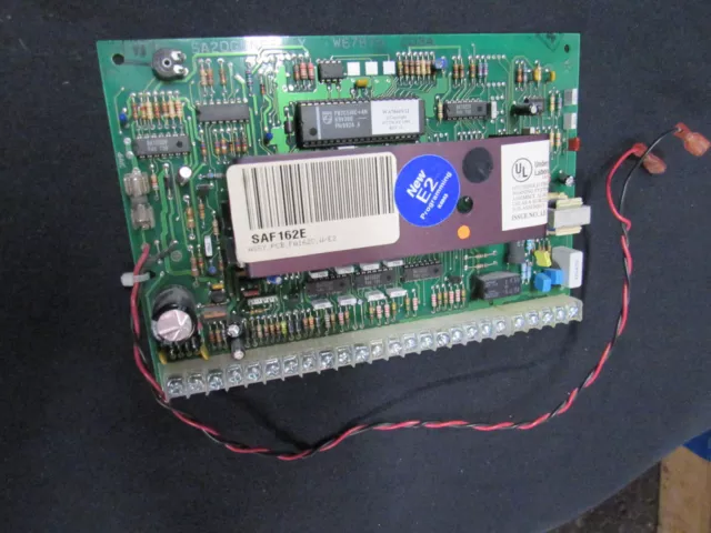 First Alert FA162C Alarm Control Board ( SAF162E )  AKA - Ademco Vista-20SE 
