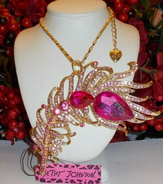 Betsey Johnson Sparkling Large Pink Rhinestone Inlay Leaf Pendant Necklace