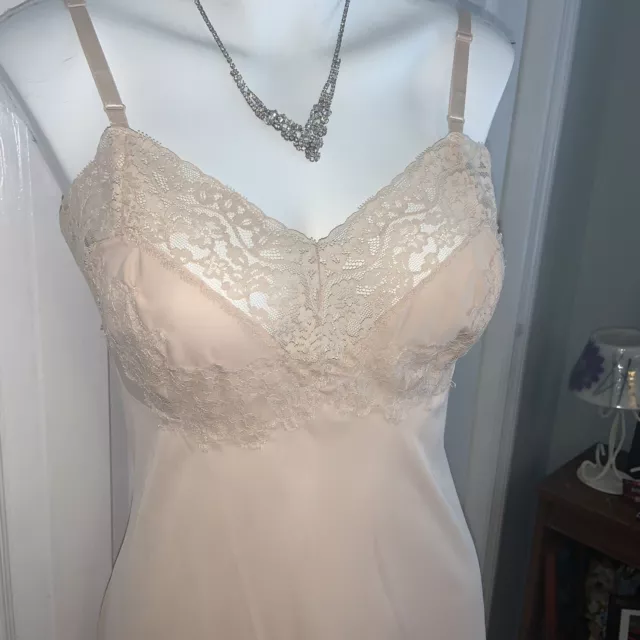 Vintage Vassarette Beige Slip Floral Lace Silky Sheer Nylon Full Dress Slip 34