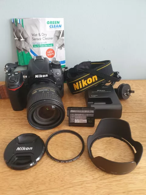 Nikon D7000 + lente NIKKOR AF-S DX 16-85mm f/3.5-5.6 G ED VR