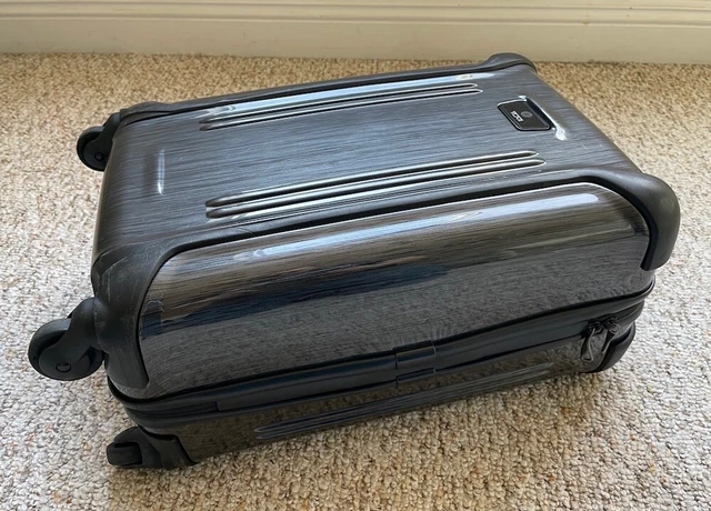 TUMI Vapor International Carry On 4-Wheel 28020D Suitcase Luggage Black/Grey 4