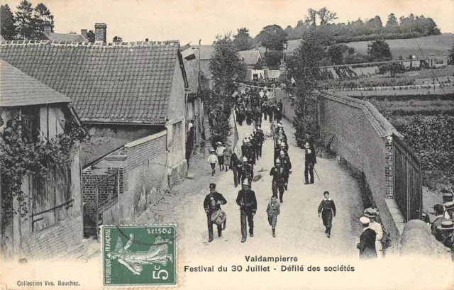 Cpa 60 Valdampierre Festival Du 30 Juillet Defile Des Societes