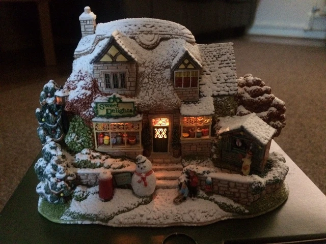 置物 Lilliput Lane Christmas Eve LILLIPUT LANE - CHRISTMAS EVE - L2651 - ILLUMINATED, LIMITED