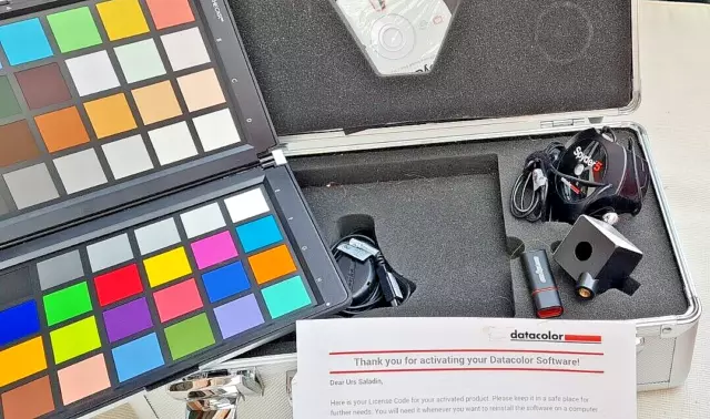 Datacolor Spyder 5      Kalibrierung Kit Werkzeug 		Spyder Checkr und Würfel