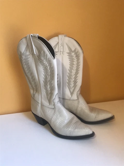 J chisholm deals women's handcrafted boots