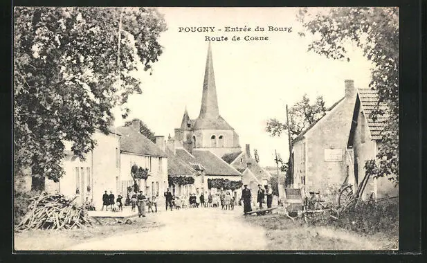 CPA Pougny, Entrée du Bourg, Route de Cosne
