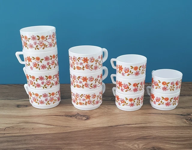 Lot de 8 tasses Scania arcopal grand modèle