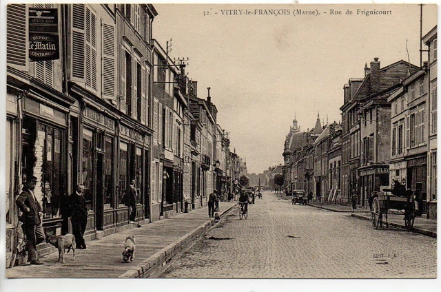 VITRY LE FRANCOIS - Marne - CPA 51 - rue de Fregnicourt - la Pharmacie