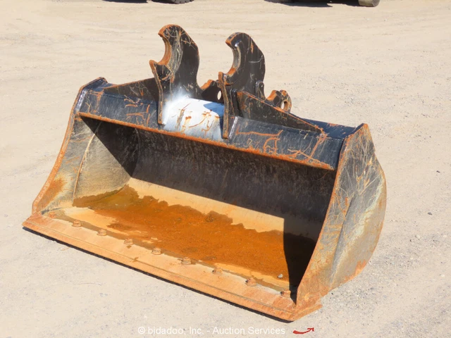 Kubota K7442A 54" Clean Out Bucket Attachment For Excavators bidadoo