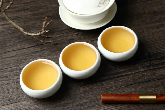 500g Yunnan Pu'er Tea Icelandic Small Dragon Column Mini Bamboo Tube Raw Tea