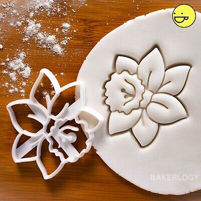Daffodil Flower cookie cutter | flowers Narcissus garden party wedding favours