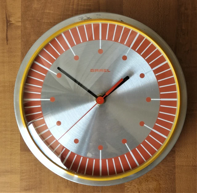 Orologio Da Muro Anni 7O Elettromeccanico In Metallo E Vetro Funzionante