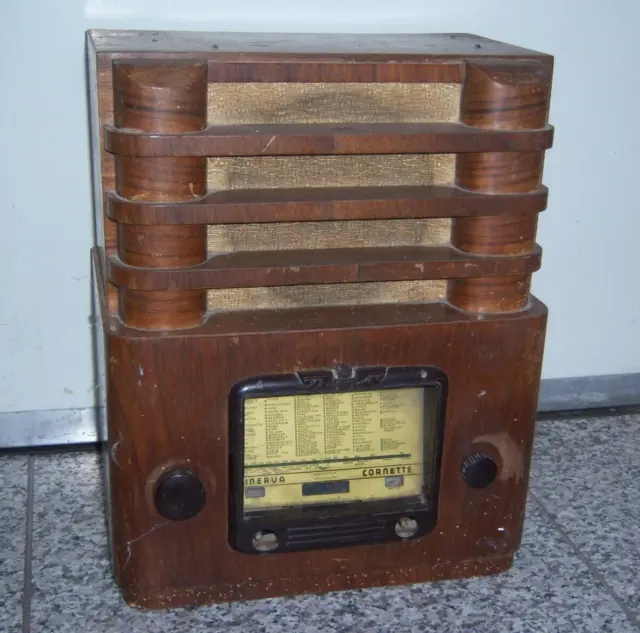 altes Art Deco  Röhrenradio MINERVA Cornette 300