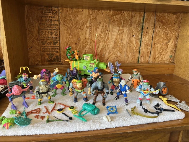 Lot Of 15+ Vintage 1980s TMNT Teenage Mutant Ninja Turtles Figures Vehicle Etc