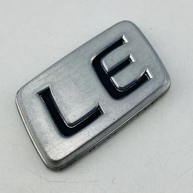 Lettres Noires Chromées 3D GLC300de GLC300e GLC350e GLC400e, Autocollant For Logo De Coffre De Voiture Mercedes Benz GLC X253 (Color : GLC350e-01, Size : Matte Black