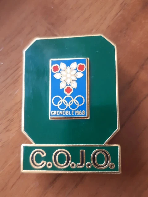 Insigne JO Grenoble 1968 - Équipe De Ski URSS, Pin's Vintage Années 60
