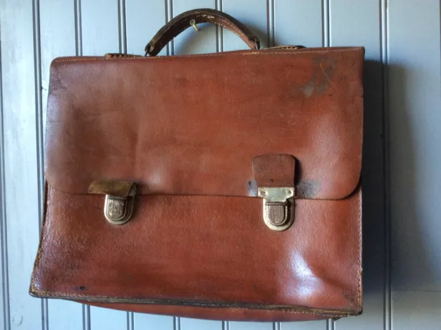 cartable vintage plein cuir Rouille  .(AZ/ GO)