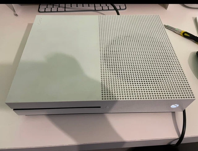Microsoft Xbox One S 1TB Console  ( Green Dot Issue )