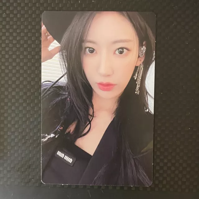 NEW SAKURA OFFICIAL LE SSERAFIM Unforgiven Target Exclusive Photocard
