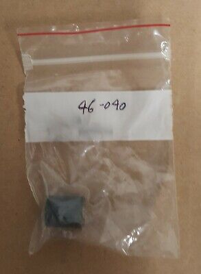 NEW IN PACKAGE * Akai 46-055 Akai Equivalent VCR Pinch Roller Assembly 