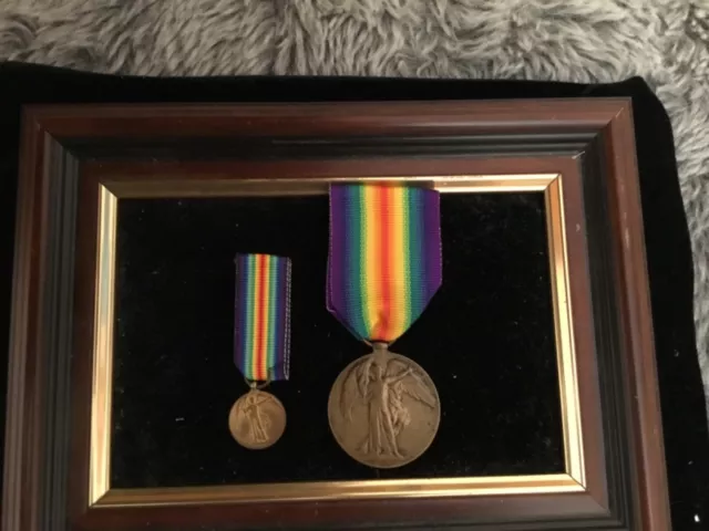 WW1 VICTORY MEDAL and MINIATURE MEDAL