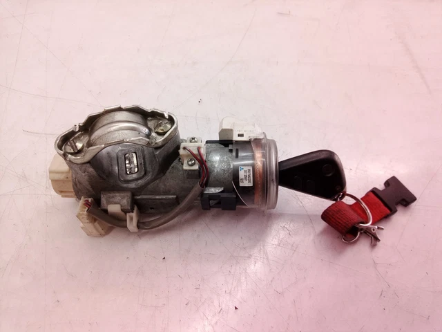 88215Ag000 Commutateur D´allumage / 88215Ag000 / 88215Ag000 / 728614 Pour Subaru