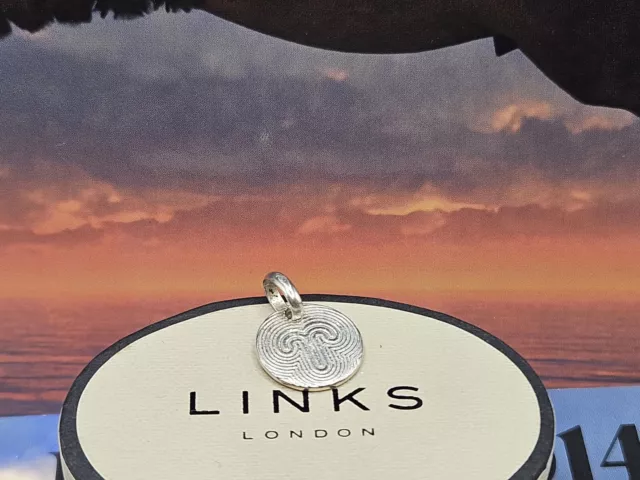 Links of sales london disc charm