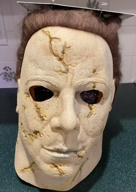 TOTS Rob Zombie's Halloween Michael Myers Tyler Mane in Hand Actual Mask picture