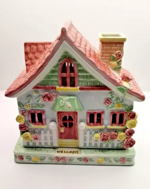 *BEAUTIFUL*  Royal Albert   "Old Country Roses"   Tealight House    Excell Cond.