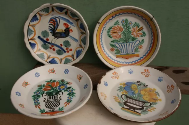 lot de 4 assiettes en faience régionale XIX ème