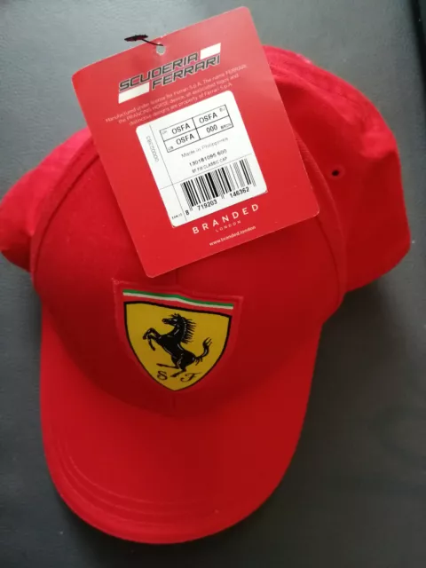 Scuderia Ferrari Basecap , official Kappe Rot  Claissic Cap - NEU