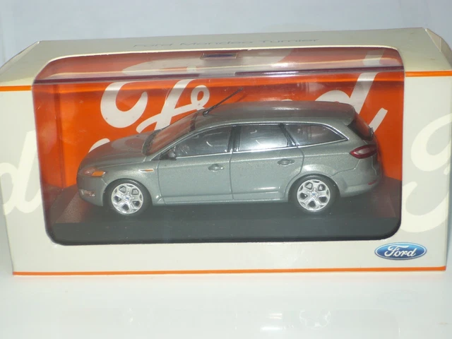 2001 Ford Mondeo 2.0 TDDi Ghia MkIII in Il bello delle