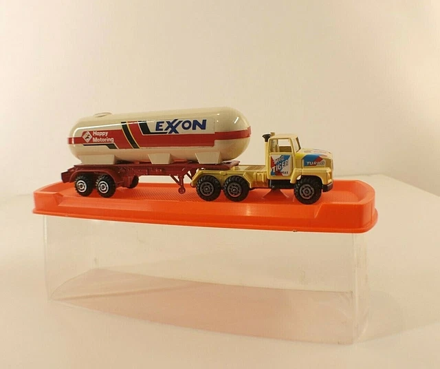Guiloy Espagne camion FORD citerne EXXON neuf en boite MIB 1/64