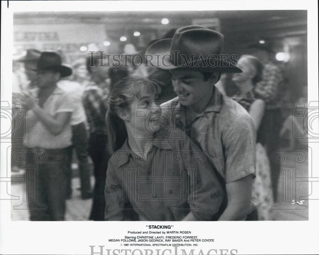 1987 Press Photo Actor Jason Gedrick, Megan Follows in "Stacking" Film