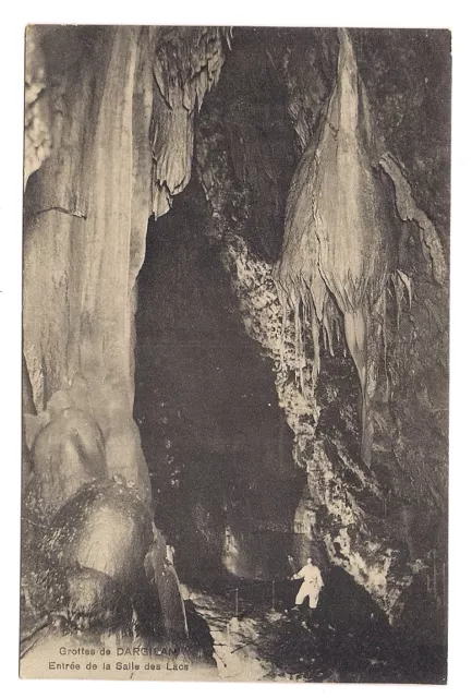 grottes de dargilan  ,entrée de la salle des lacs