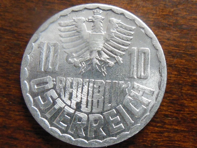 1975 Austrian Ten (10) Groschen Coin 3