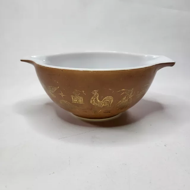 Vintage Pyrex 1-1/2 Quart Mixing Bowl Farm Chicken Rooster Design Gold Embossed