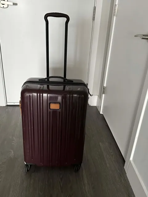 Tumi V3 Short Trip Packing Case