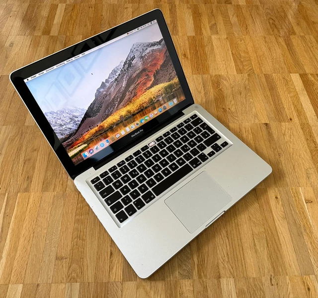 Apple MacBook Pro 13"" inizio 2011 (i7, 8 GB, 250 GB SSD) SENZA ALIMENTATORE