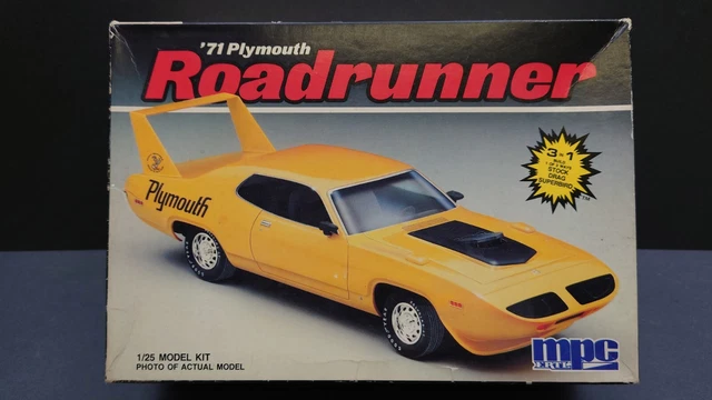MPC 1971 PLYMOUTH Roadrunner - 1/25 Scale Model Kit Collection Lot £51. ...