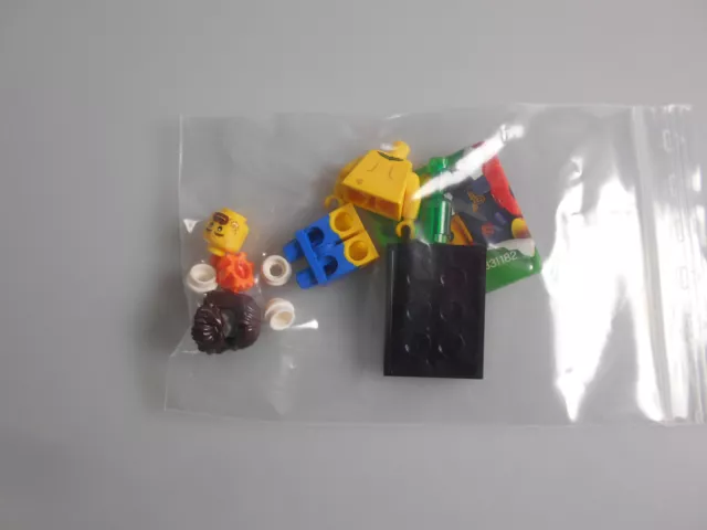 Lego® Minifiguren Sammel Serie 21 Shipwreck Survivor mit BPZ und Platte  Neu