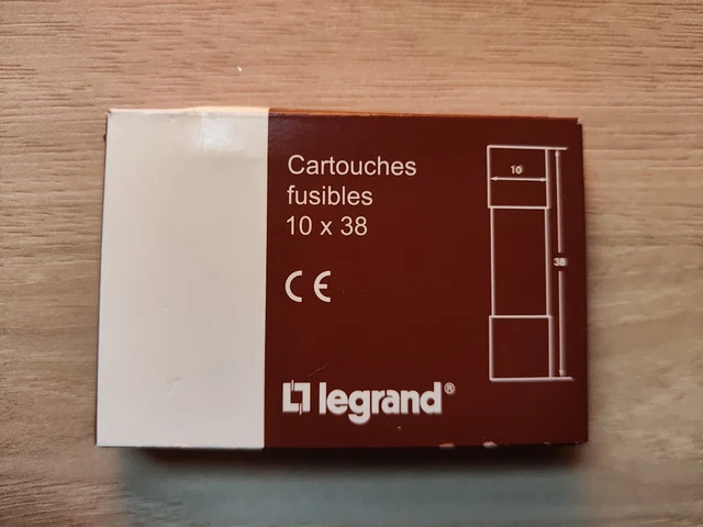 Legrand 013332 Type gG 32A 400V Cartouche Industrielle lot de 10 [NEUF]