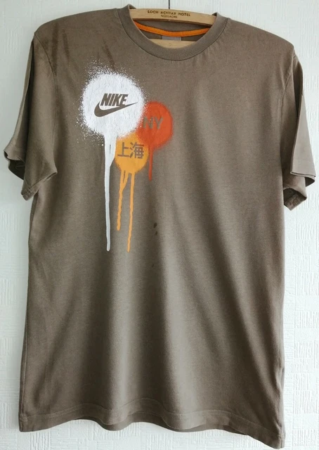VINTAGE NIKE OLIVE Green T Shirt Paint Splatter