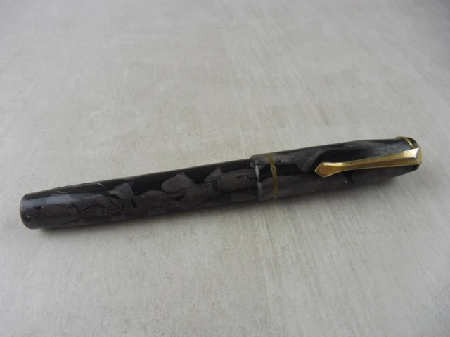 STYLO PLUME WATERMAN STANDARD à levier latéral plume or 18 cts 3B