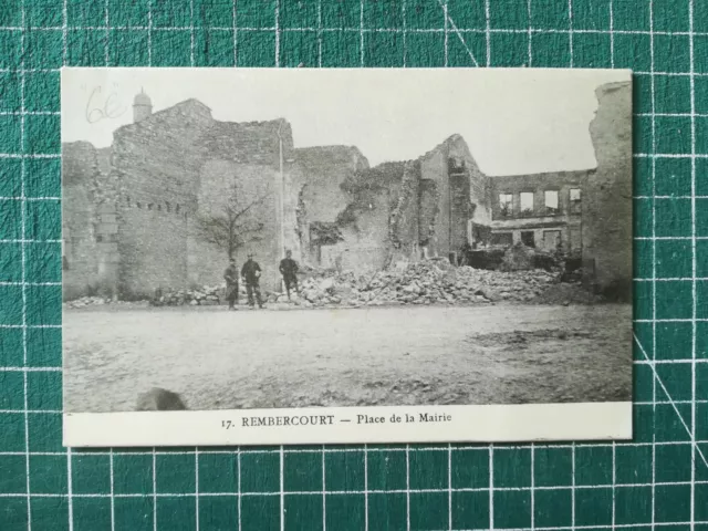 vc198 CPA WW1 Rembercourt - ruines place de la mairie - animée