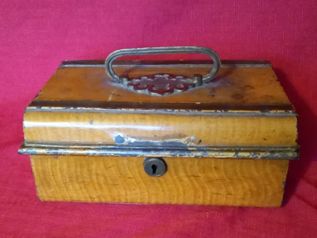 Encantadora Caja De Efectivo De Estaño Antigua, Con Diseño Efecto Madera